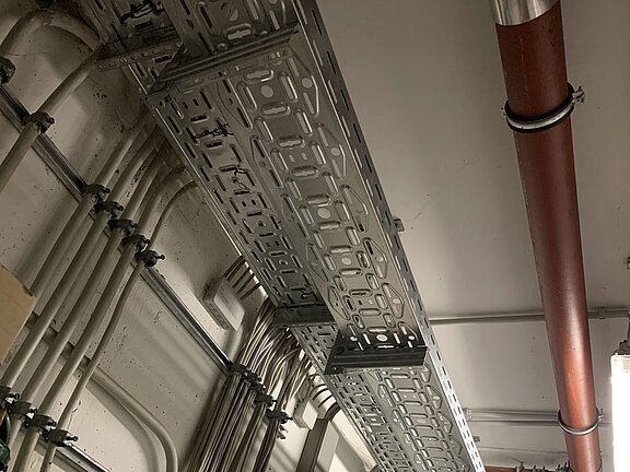 Kabelführung in Unterverteilung Kabelführung in Unterverteilung