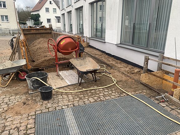 Betonmischer kurz vor dem Start Betonmischer kurz vor dem Start