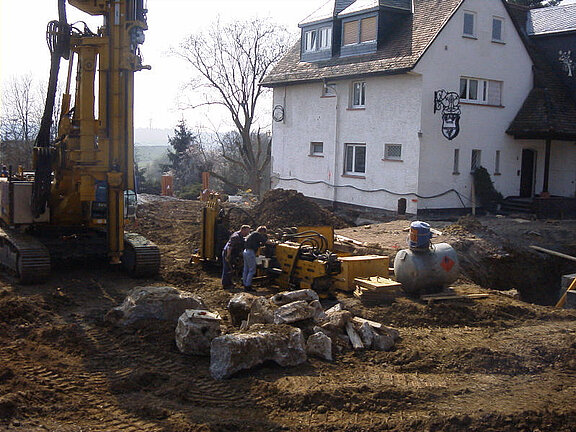 Bohrer auf der Baustelle Der riesige Bohrer für den Berliner Verbau wird vorbereitet